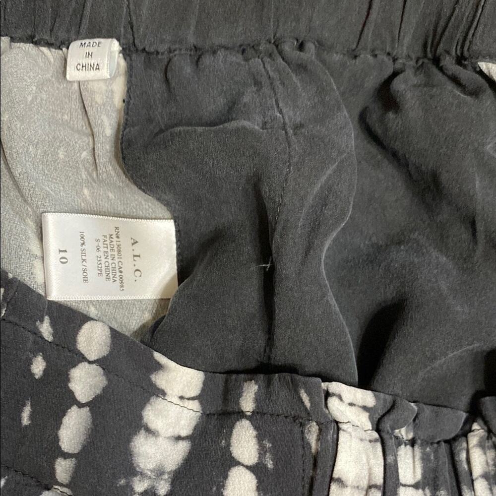 A.L.C. Black and White Tie-Dye Women’s Shorts - Picture 6 of 6